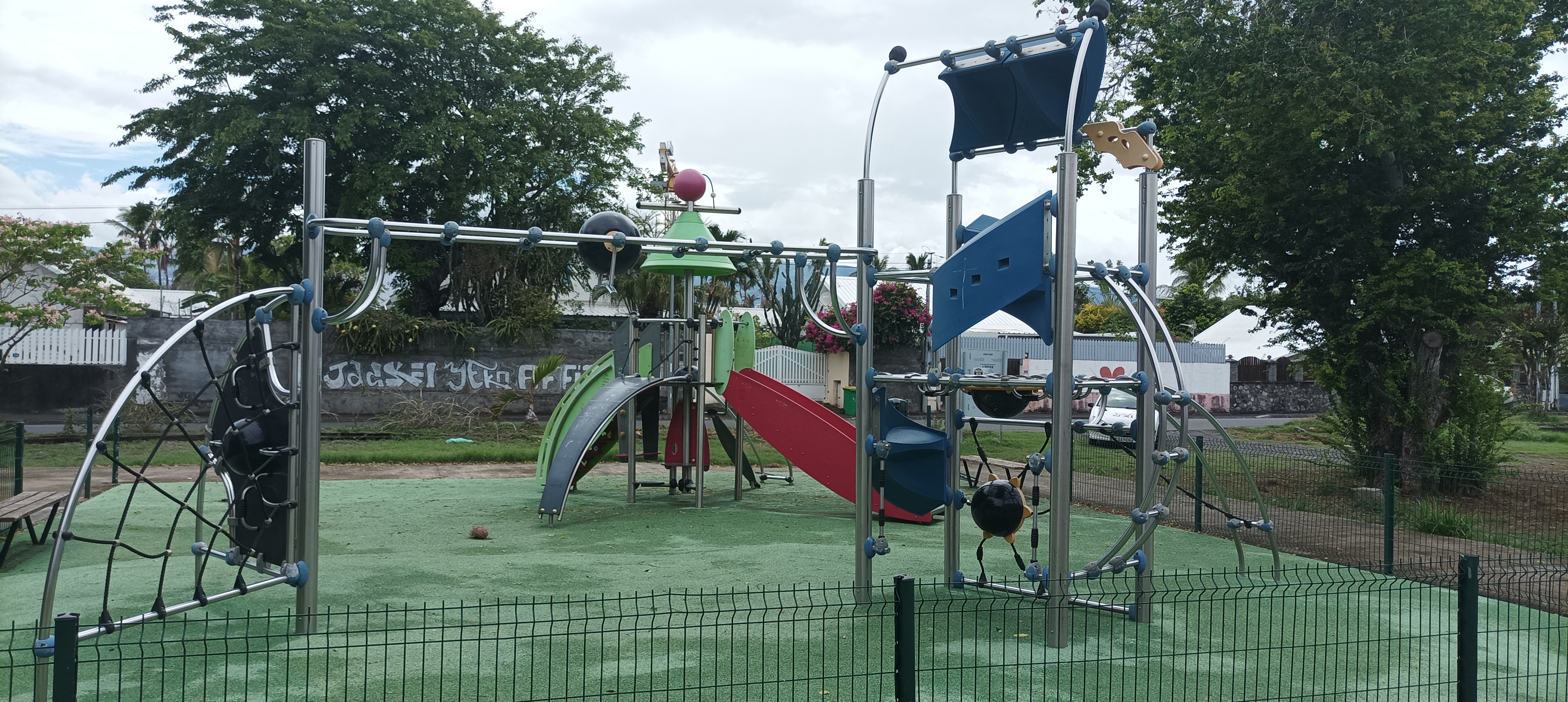 Aire de Jeux - Site de Pierrefonds