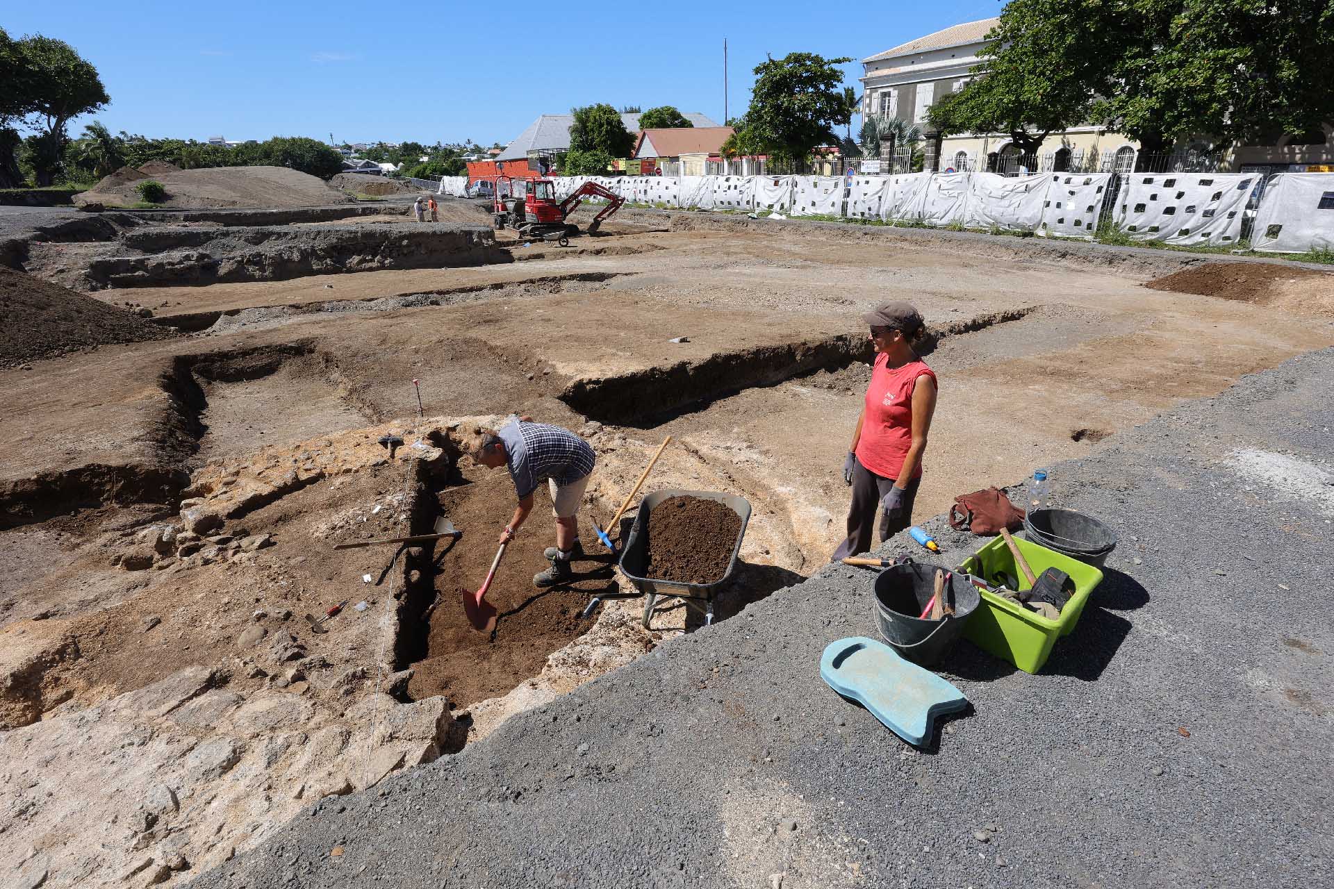 archéologues au travail