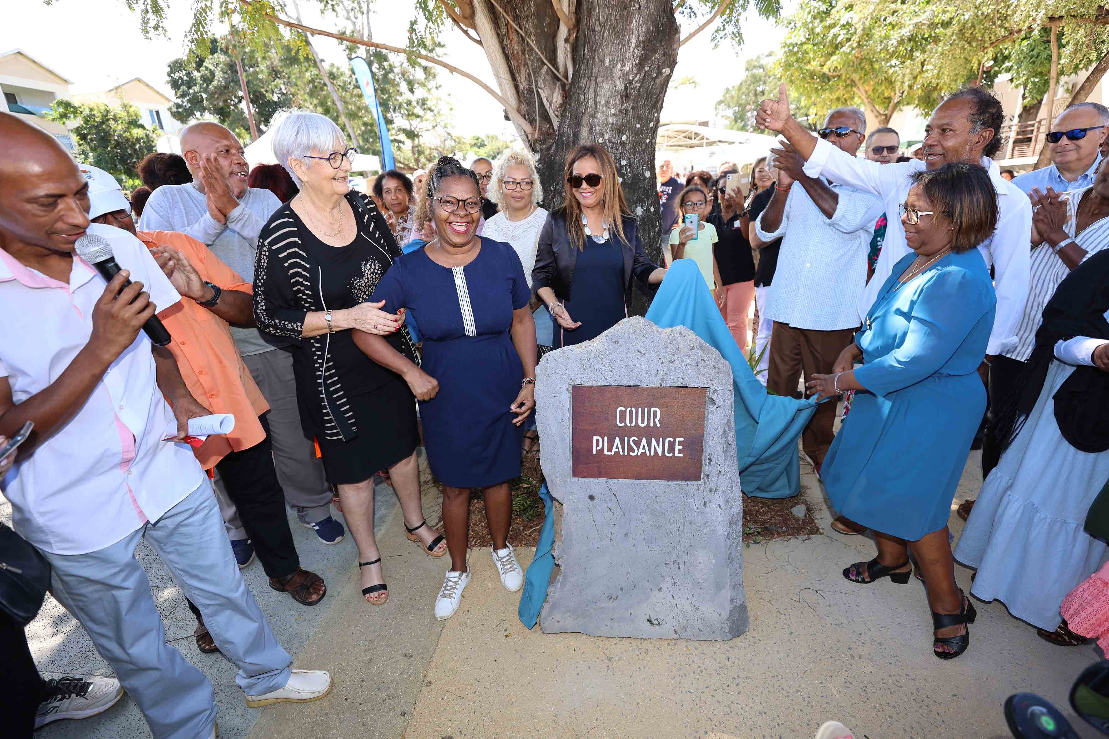 Inauguration de la nouvelle placette de Basse-Terre