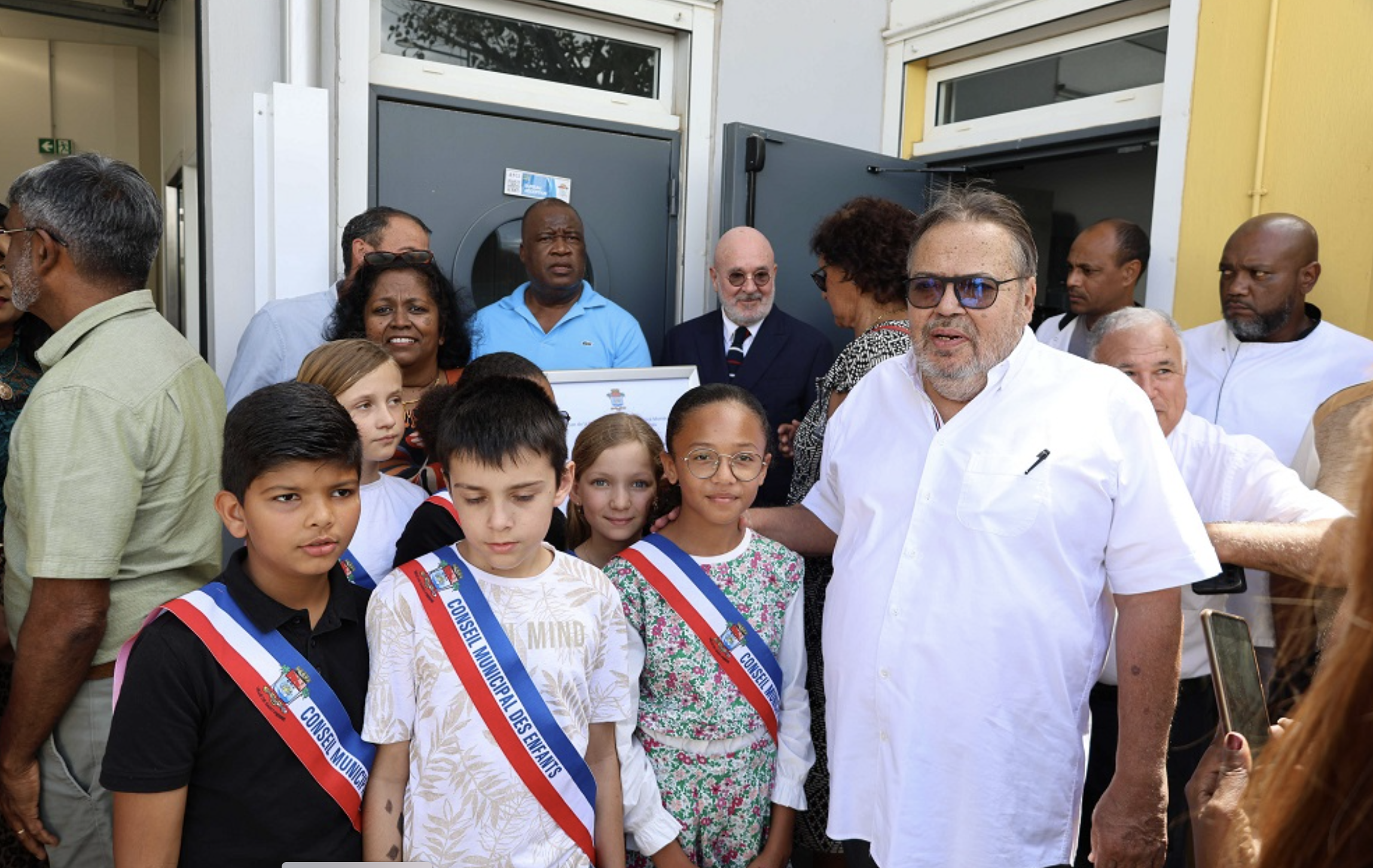 Cuisine Centrale Conseil Municipal des Enfants et le Maire Michel Fontaine