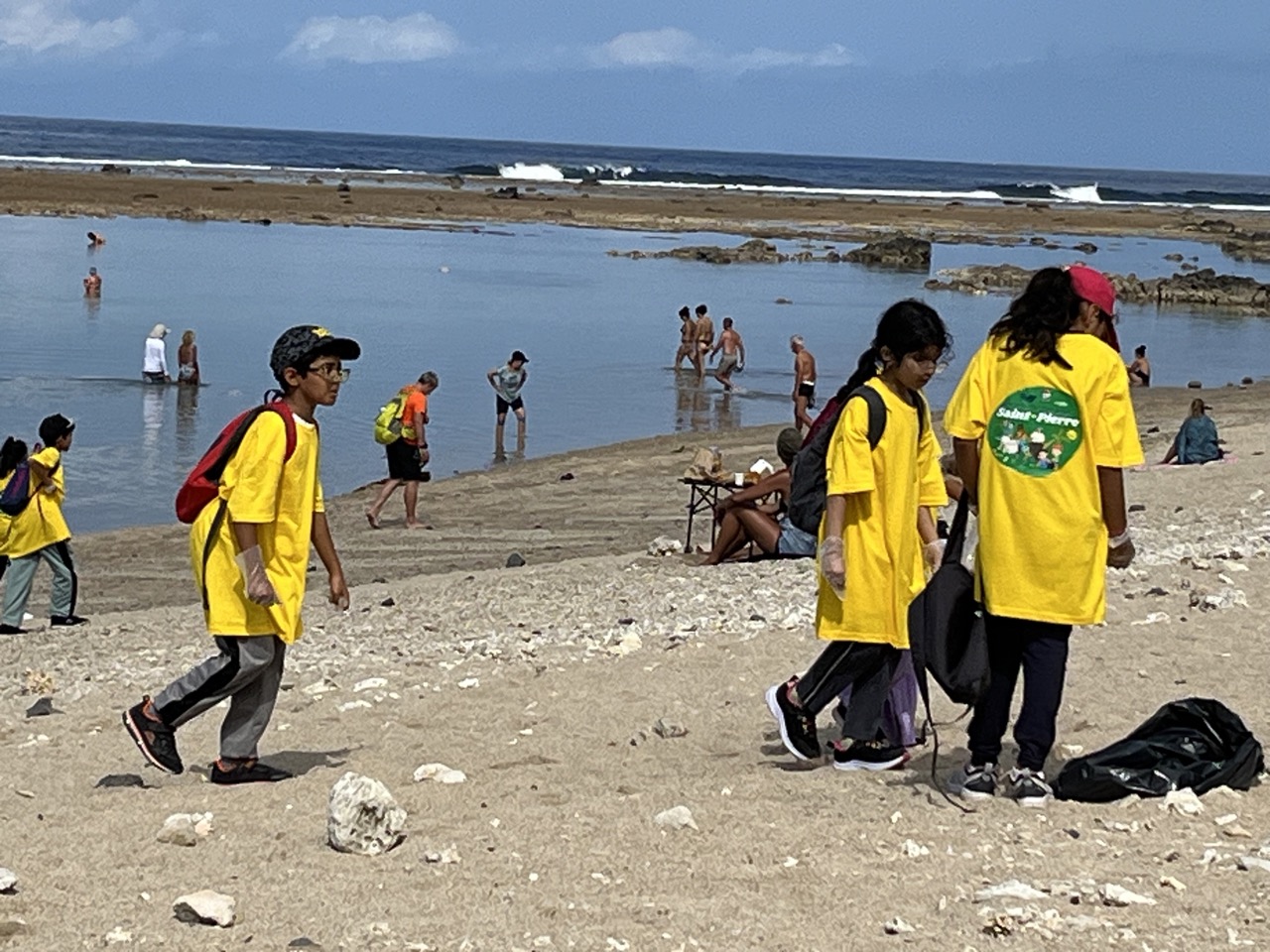 clean up st pierre plage