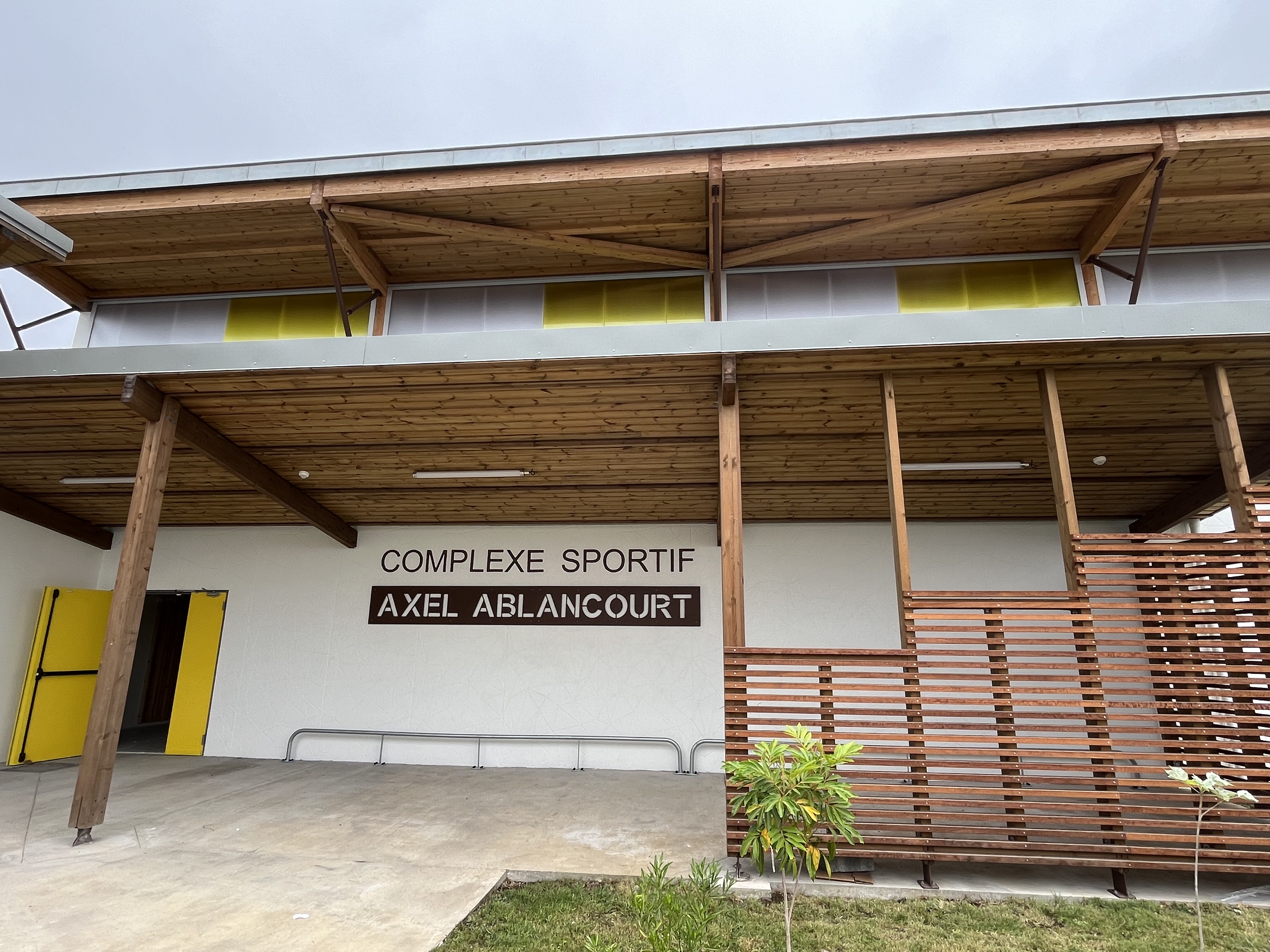 COMPLEXE SPORTIF RAVINE DES CABRIS INAUG 221024