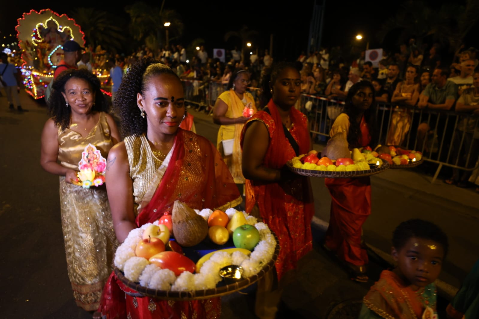 Dipavali 2024 : retour en images sur le défilé grandiose de dimanche 