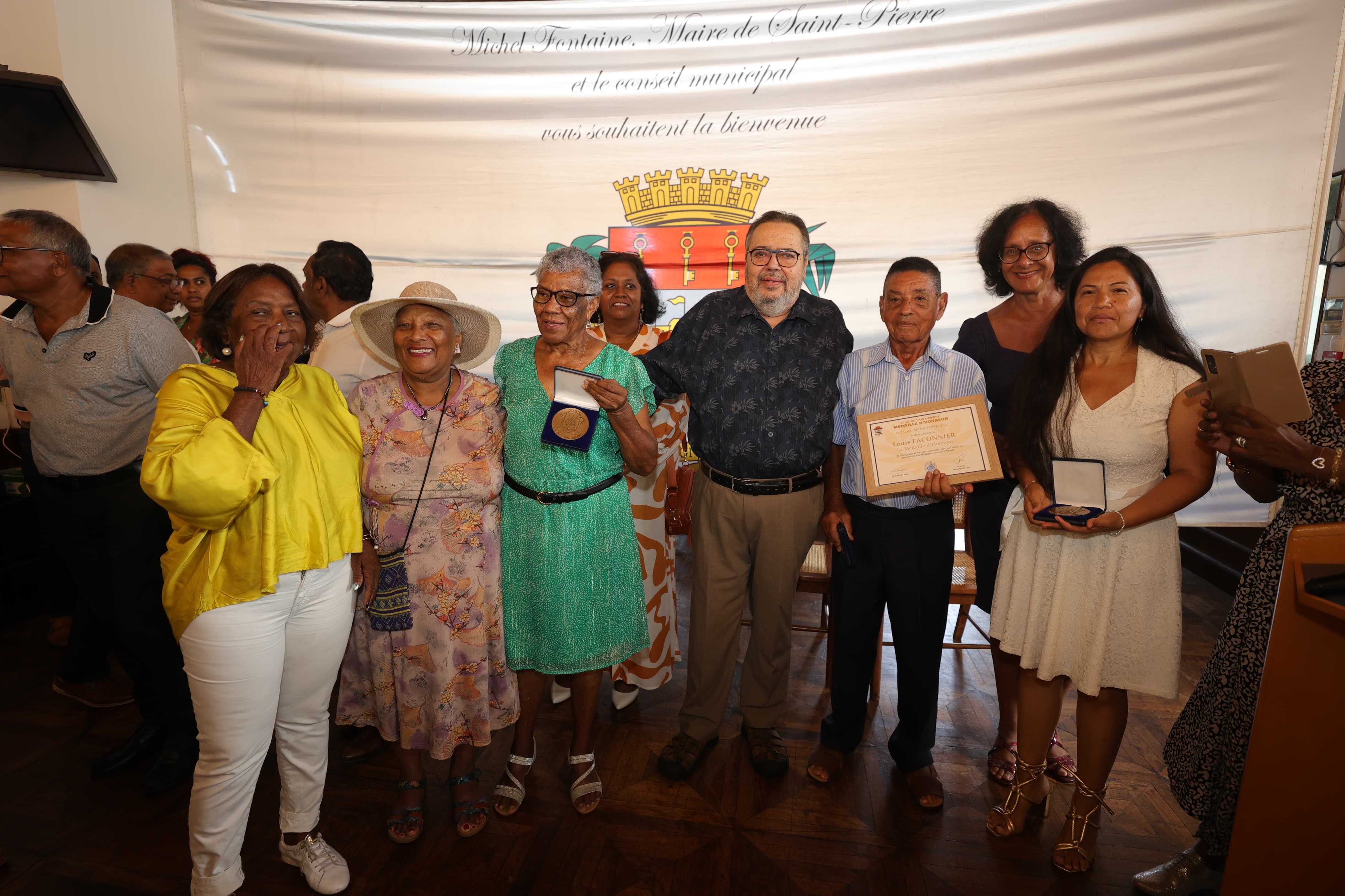 Remise de la médaille d'honneur de la ville