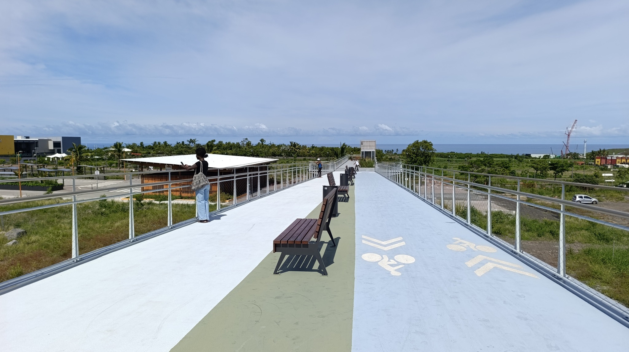 Ouverture de la passerelle piétons de Pierrefonds