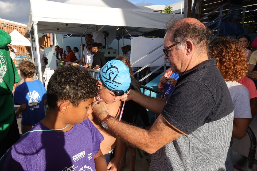 Meeting de natation au centre Aqualoisir Francis Nicole