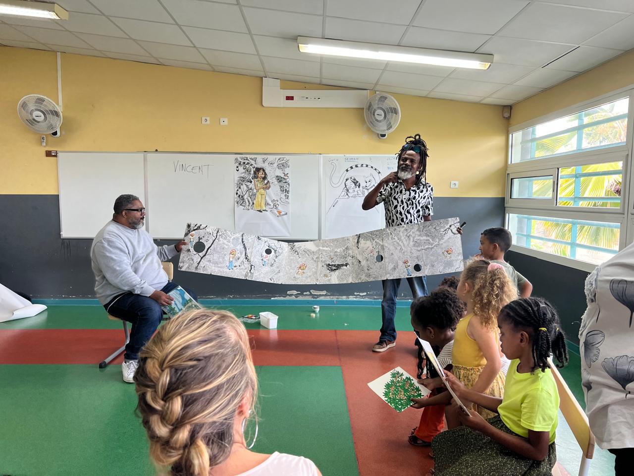 Athéna dans les quartiers