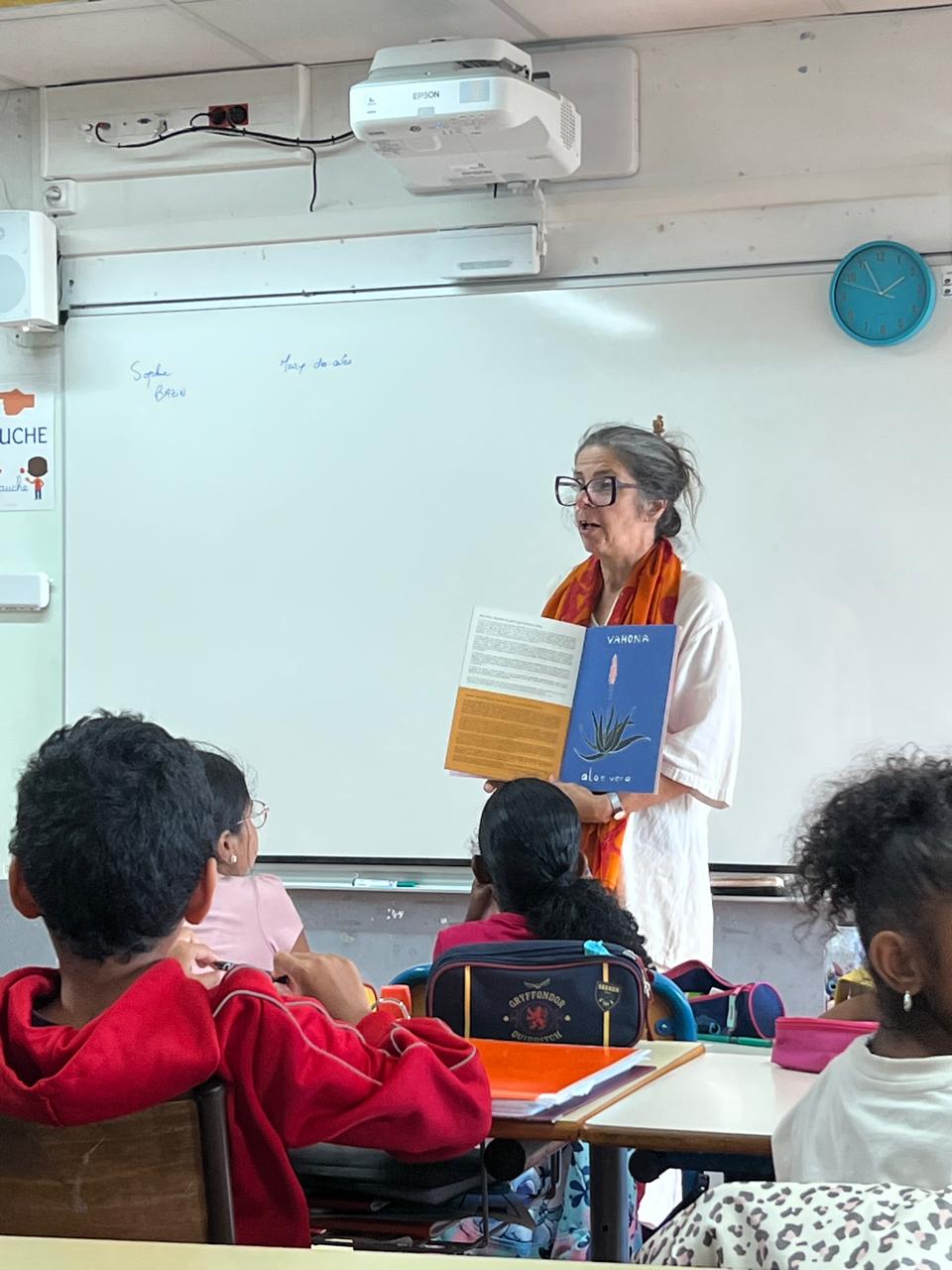 Athéna dans les quartiers